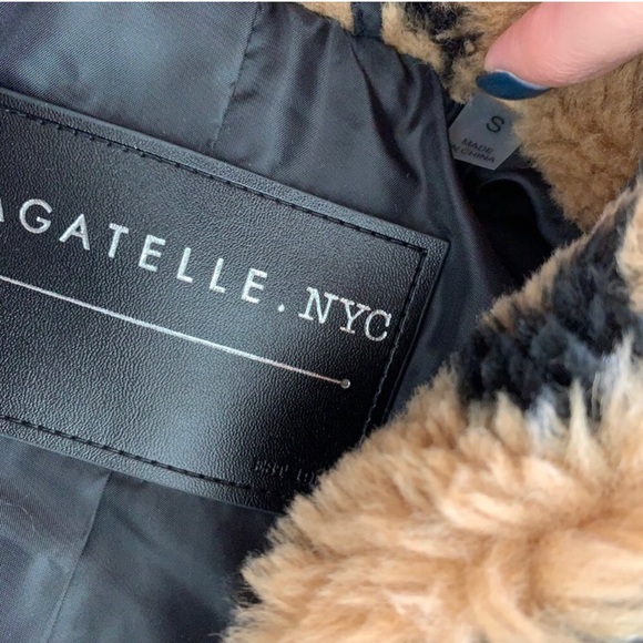 SOLD!Bagatelle Sherpa Teddy Zip Up Coat - Picture 6 of 6